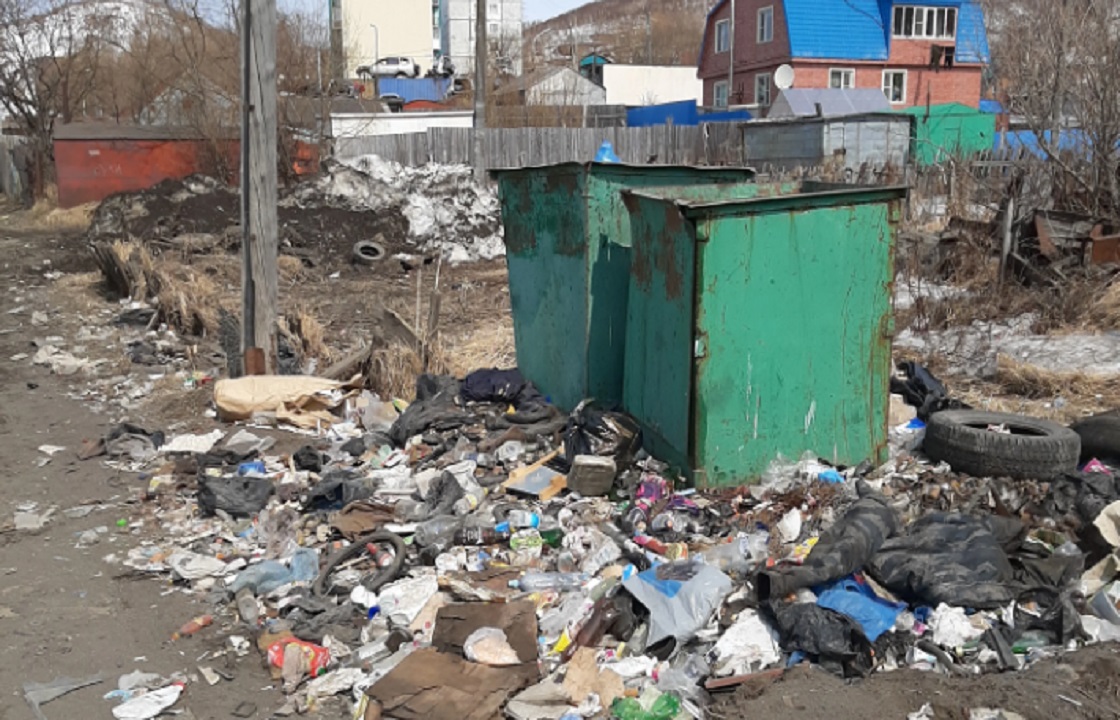 Жительнице Севастополя грозит четыре года за кражу мусорки