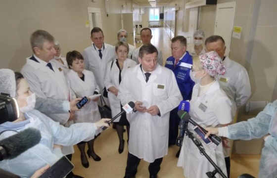 Губернатор Бочаров рассказал о роли майских праздников в борьбе с коронавирусом