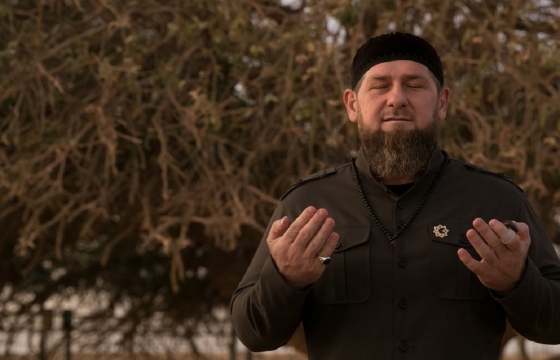 Кадыров призвал верующих всех религий молиться об избавлении от COVID-19