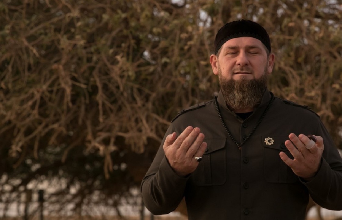 Кадыров призвал верующих всех религий молиться об избавлении от COVID-19
