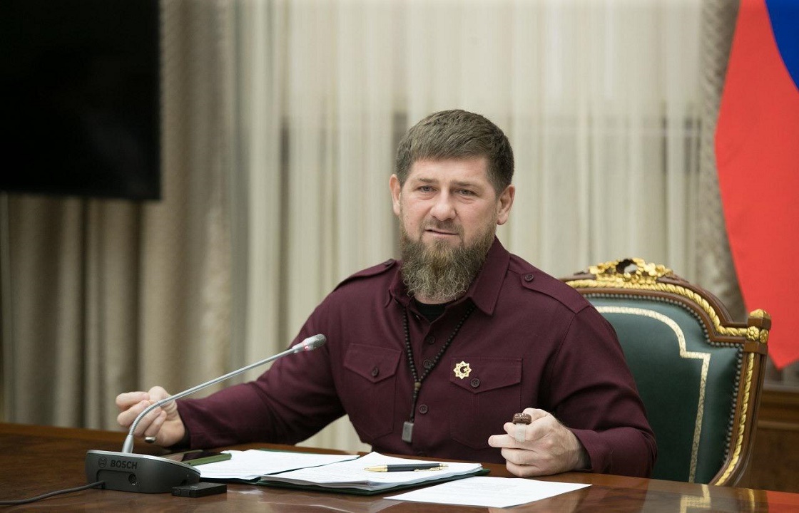 Спецборт Кадырова приземлился в аэропорту «Внуково»