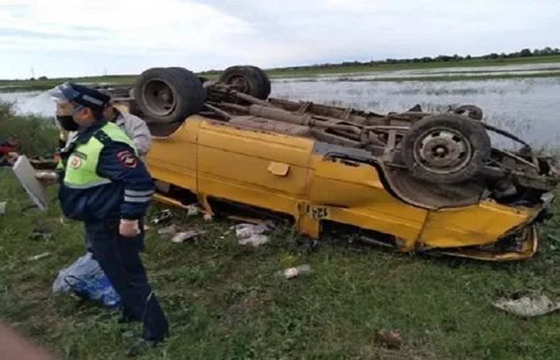 16 пострадавших: ДТП с маршрутным автобусом произошло в Астраханской области