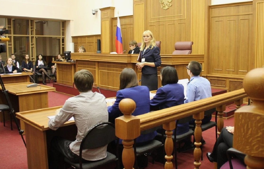 Обманувший клиента на 2 млн рублей адвокат-«решала» из Астрахани остался на свободе