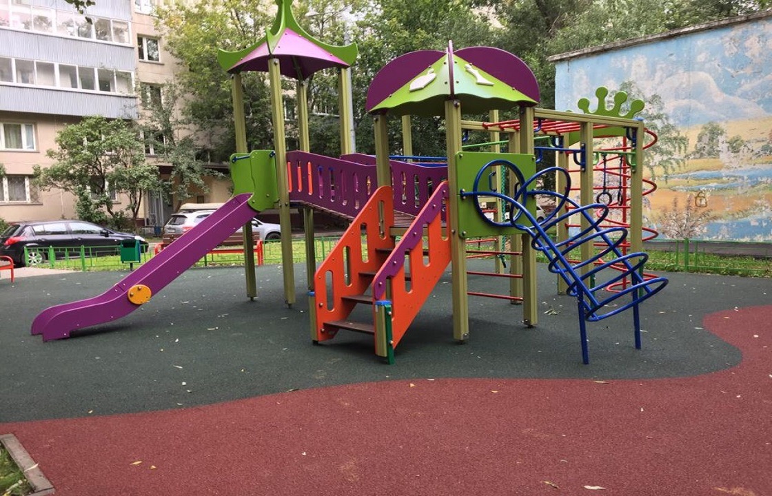 Семилетнего ребенок погиб на детском площадке в Ростове