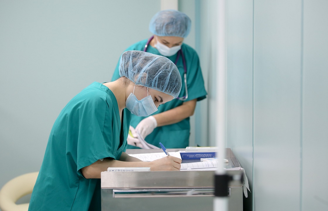 Почти четыре тысячи пациентов с COVID-19 остаются в больницах Краснодарского края