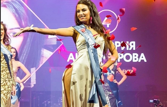 Экс-чиновница из Севастополя выиграла конкурс красоты в Турции