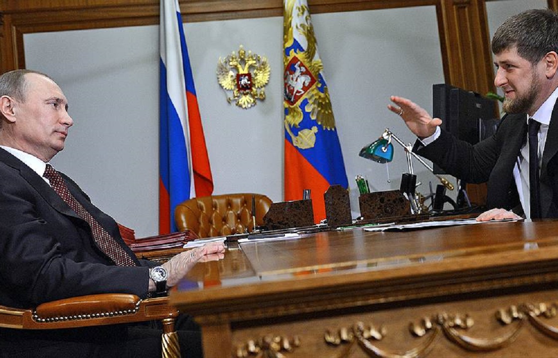 «Разве только в адрес Кадырова придумывают санкции?»: Путин высказался о главе Чечни