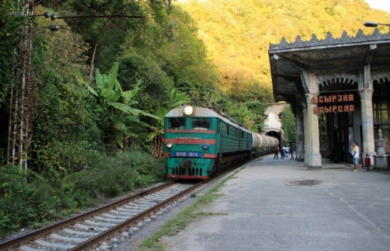 Эксперт оценил перспективы восстановления движения по Абхазской железной дороге