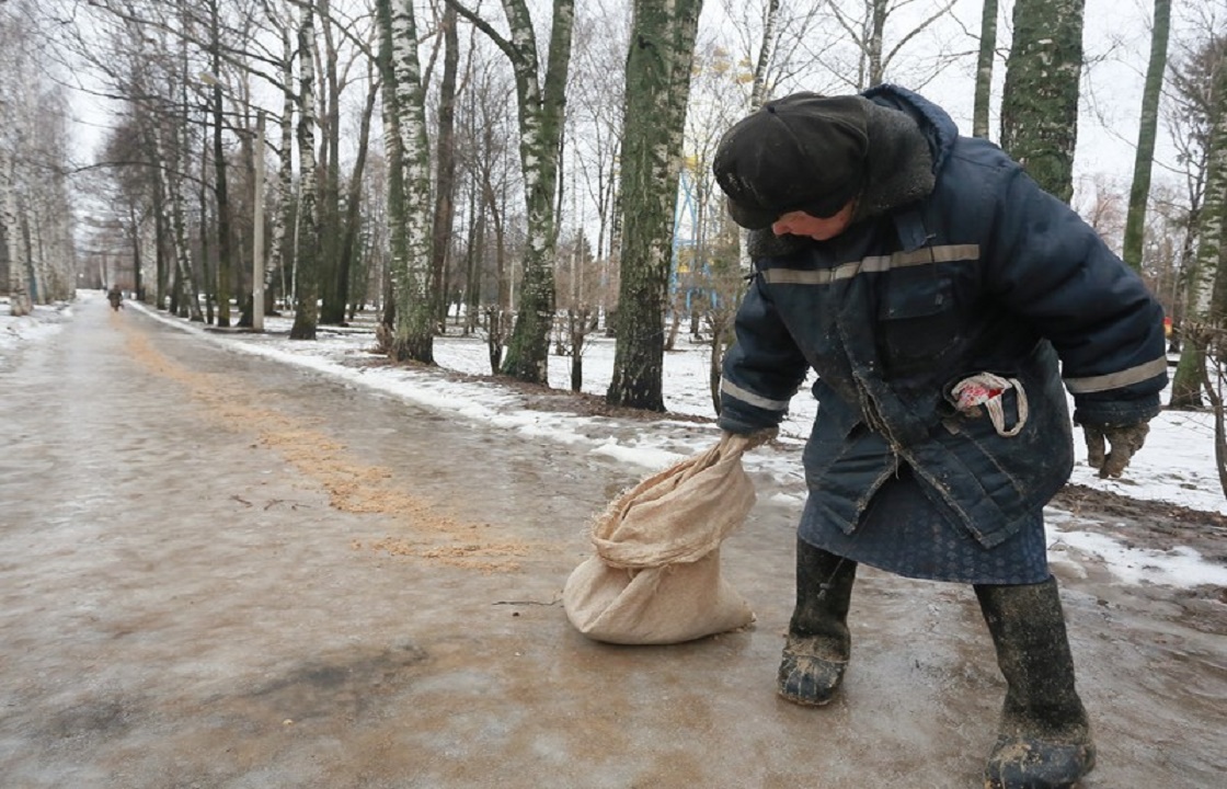 В Батайске на отсыпке дорог песком украли 1,5 млн рублей