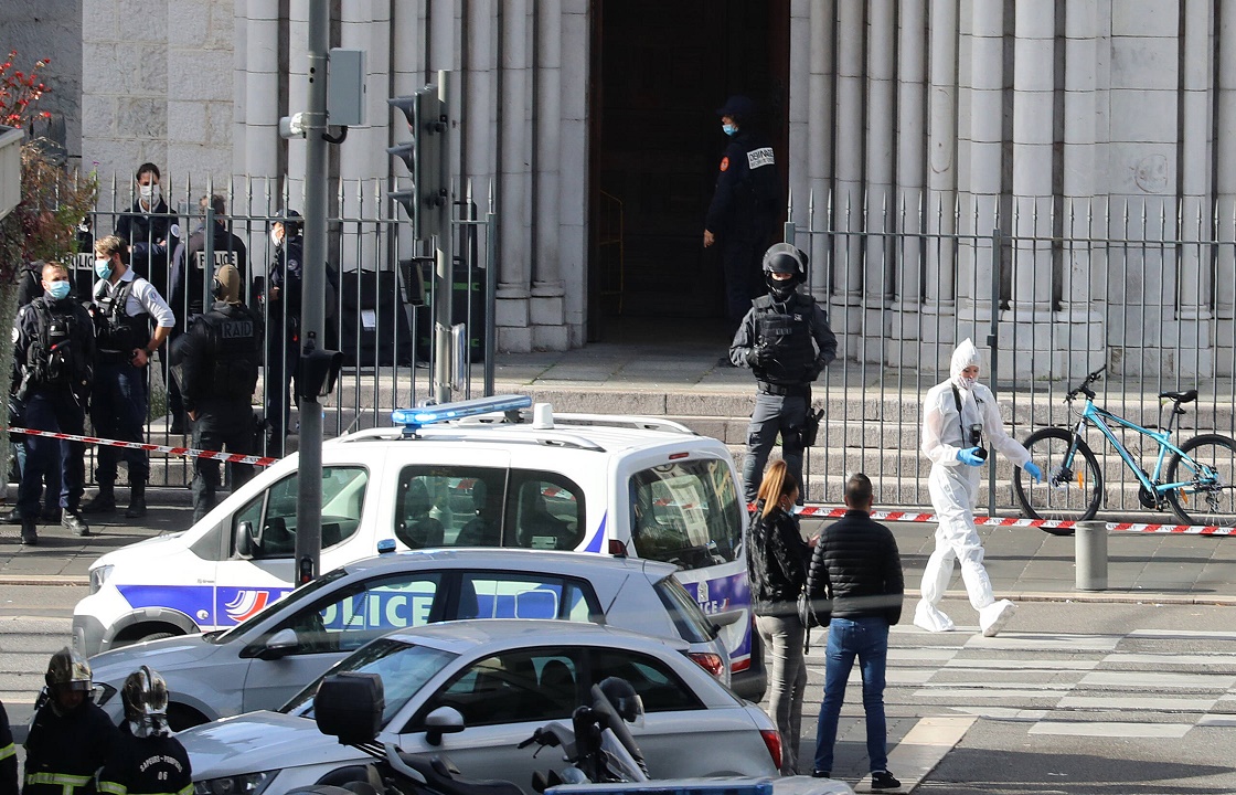 Во Франции расстреляли двух чеченцев