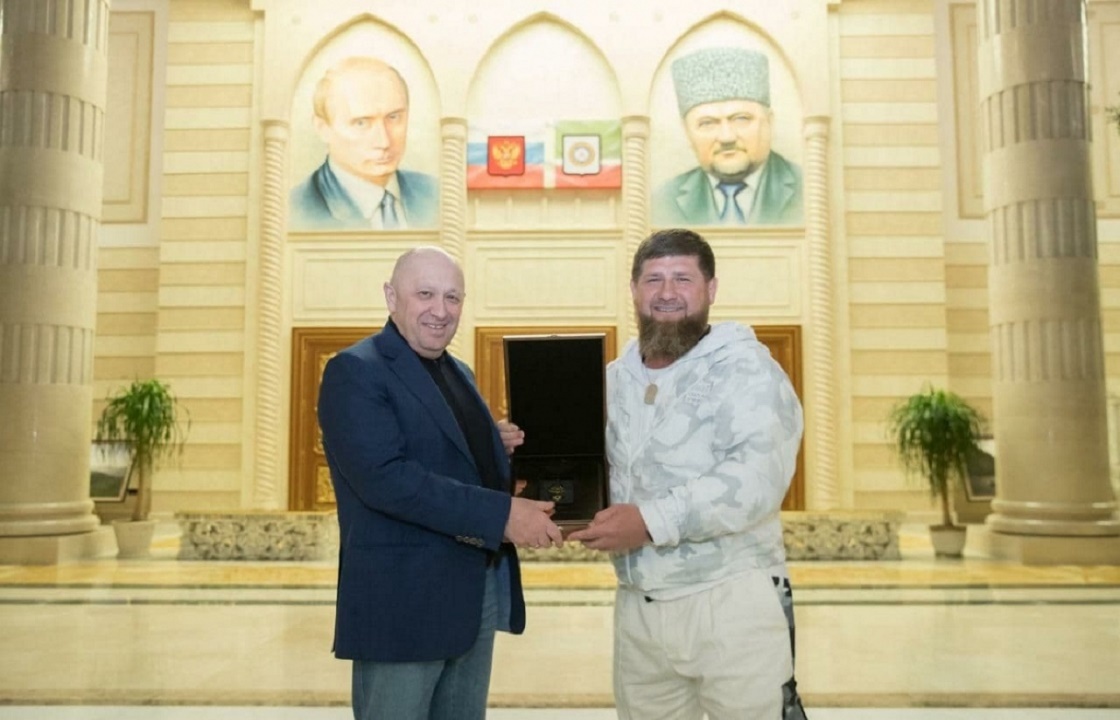 «Повар Путина» пообещал Кадырову помощь в тяжбе с «Новой газетой»