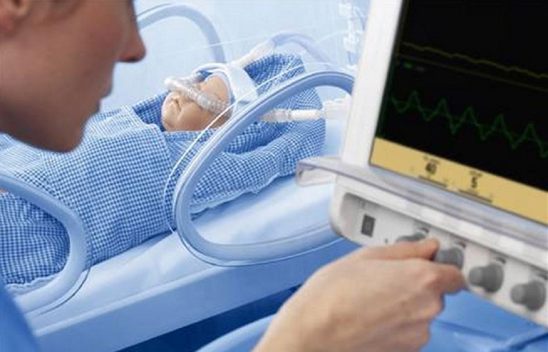 Подключись к детскому. Аппарат ИВЛ реанимация новорожденных. Аппарат ИВЛ для недоношенных новорожденных. Аппарат ИВЛ сипап для новорожденных. Неинвазивная ИВЛ У новорожденных.