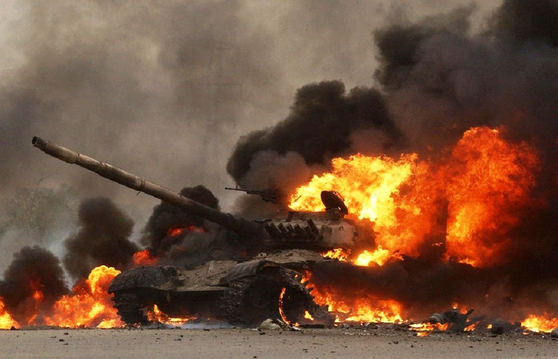 Танк взорвался в военной части в Буйнакске. Видео