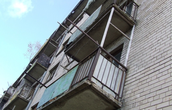 Упавший балкон чуть не убил пенсионерку из Волгограда