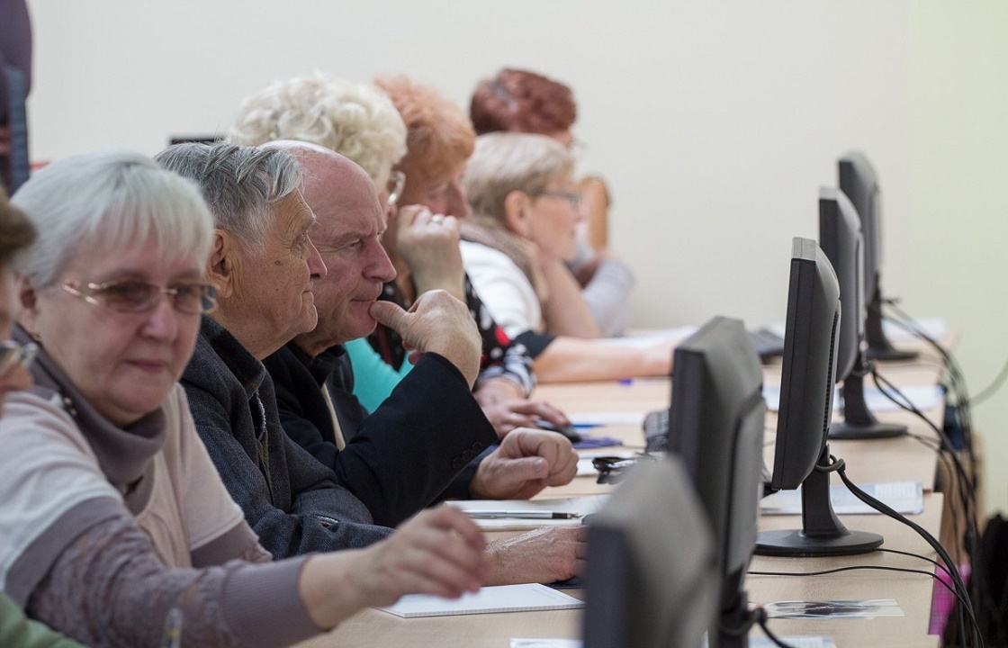 В Горячем Ключе пенсионеров "виртуально" обучили компьютерной грамотности