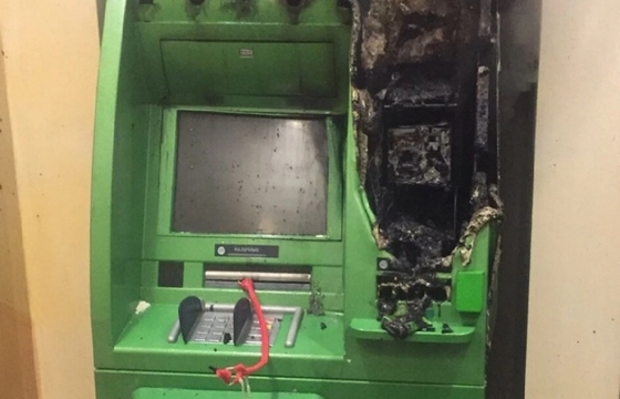 Безуспешно пытавшихся вскрыть банкомат грабителей-неудачников будут судить в Волгограде