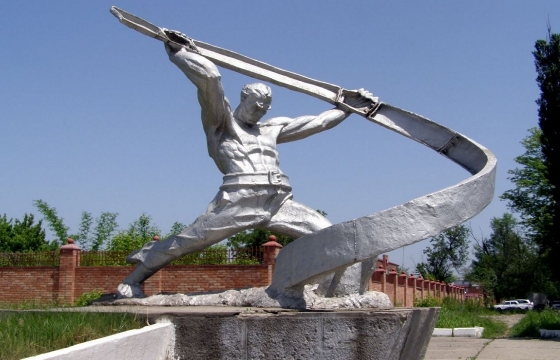 Мэрия Грозного «забыла» про памятник погибшим в ВОВ пожарным