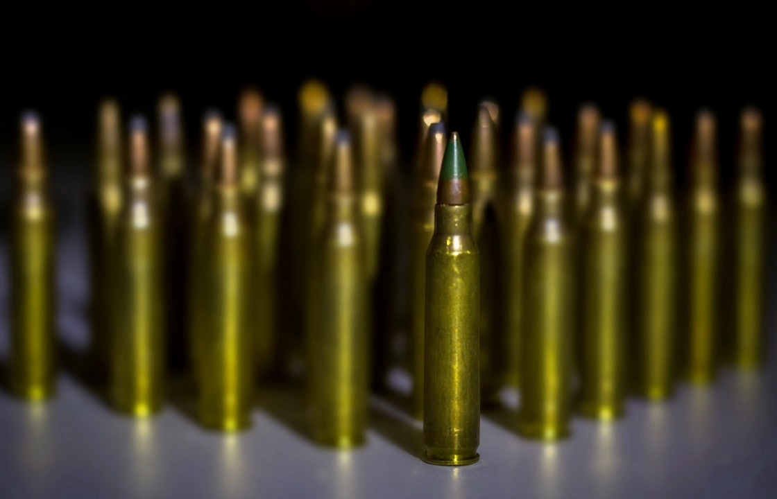 Гранаты, патроны, самодельные бомбы: у троих жителей Ингушетии нашли склад оружия