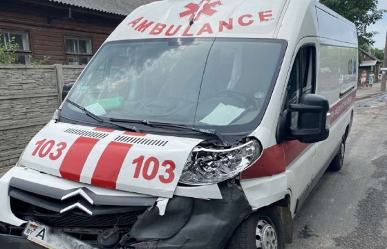 В ДТП со скорой помощью в Крыму пострадали четыре человека