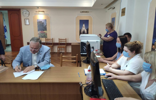 Константин Затулин подал документы для участия в выборах в Госдуму