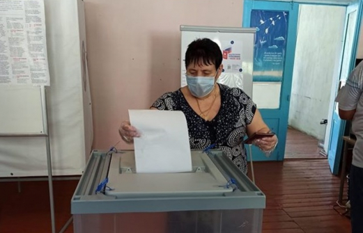 «Единая Россия» выступила за защиту здоровья избирателей: политические партии призвали к безопасным выборам