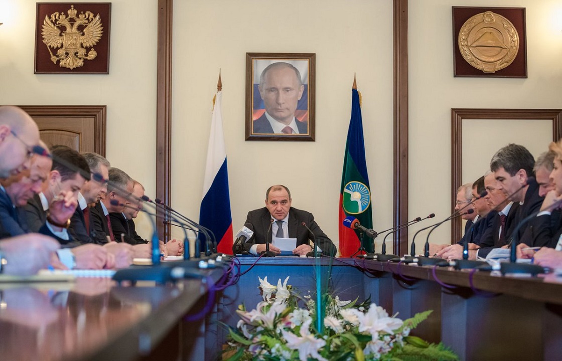 Биржа губернаторов: акции Темрезова продолжают рост, а Владимирова – снижение