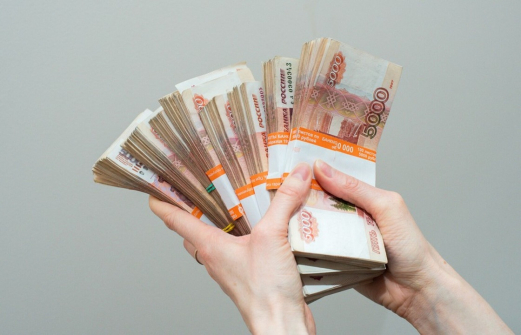 Хочешь кредит – плати: мошенники обманули более 100 волгоградцев