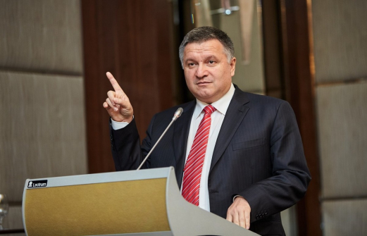 Экс-глава МВД Украины призвал к силовому возвращению Крыма