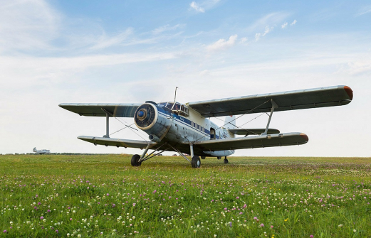 Охранник посадочной площадки на Кубани украл крыло самолета