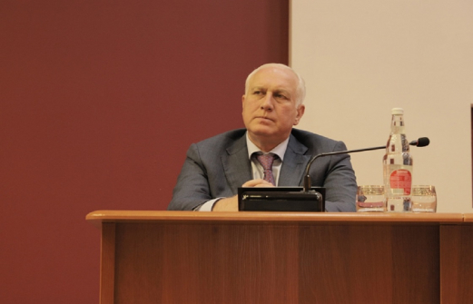 Мэра Владикавказа оскорбил вопрос депутата о доходах чиновников