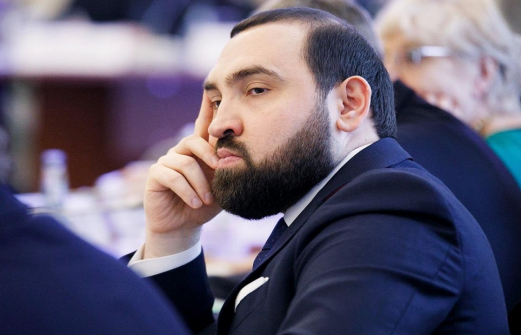 Депутат Хамзаев назвал «фашистами и ссыклом» журналистов Readovka