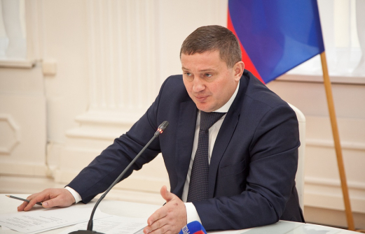 «Эту задачу б… понятно как решать»: губернатор Бочаров о строительстве моста. Видео 18+