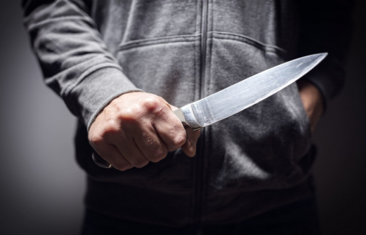 Угрожавший ножом полицейским житель Адыгеи получил два года колонии