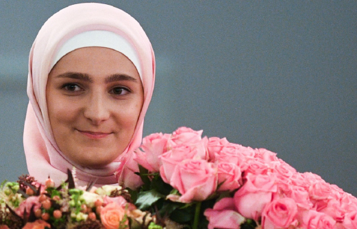Дочь Кадырова награждена за правозащитную деятельность