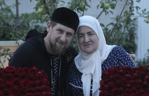 Семью Кадырова провозгласили заслуженными правозащитниками