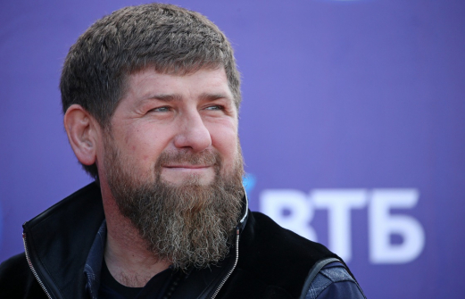 Кремль  напомнил о праве подать в суд на Кадырова из-за поста о «террористах»