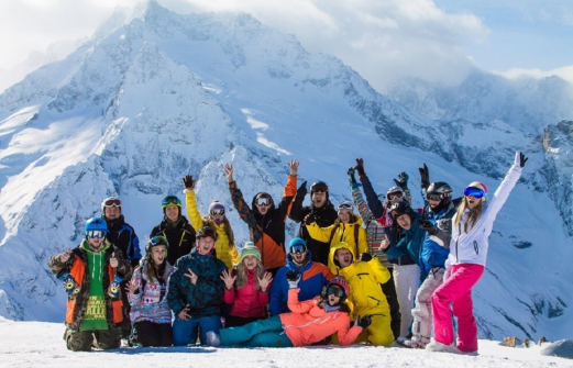 Спортсмены со всей страны едут на «Лыжню России» в Карачаево-Черкессии
