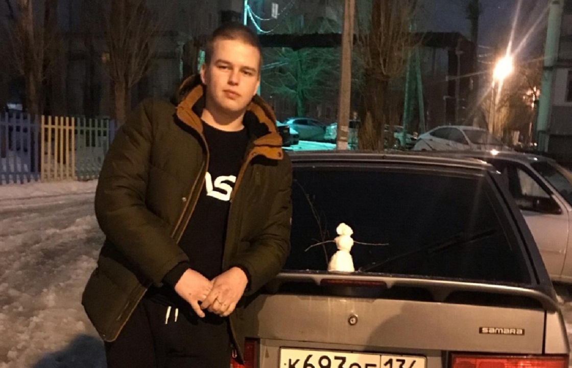 Курьера «Яндекс. Доставки» обстреляли в центре Волгограда