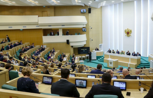 В Госдуме и Совфеде ратифицировали договор о дружбе с народными республиками Донбасса