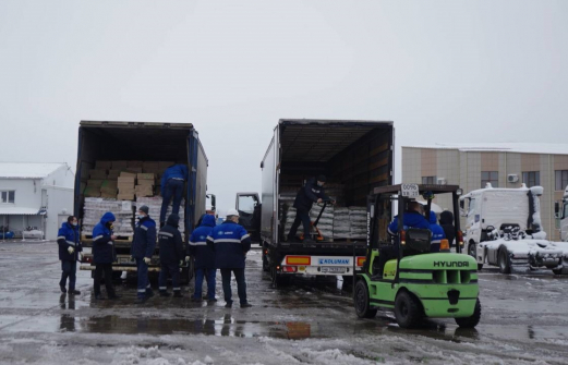 Абинский завод отправил 60 тонн гуманитарного груза в Херсонскую область