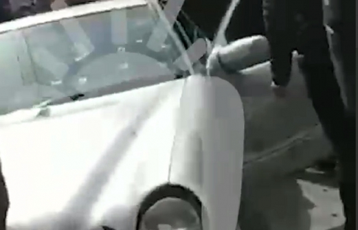 Водителя Mercedes расстреляли в Махачкале. Видео