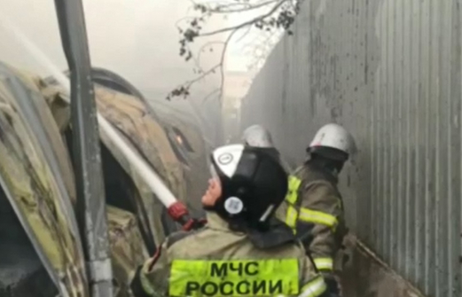 Крупный пожар потушен в Краснодаре. Видео