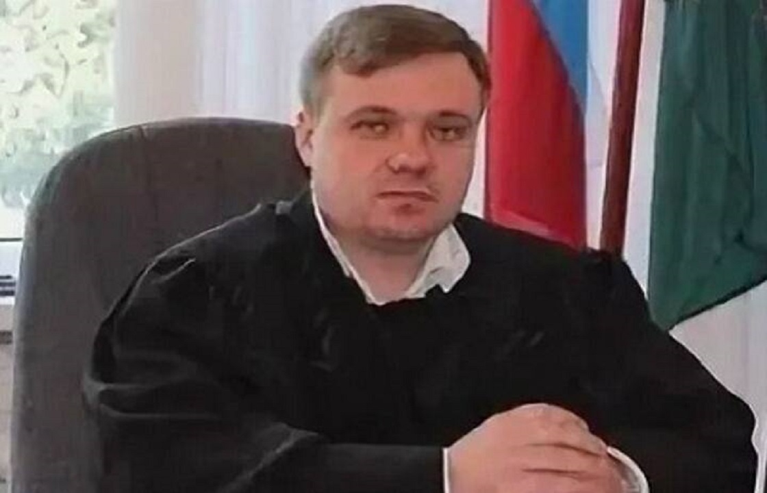 Бастрыкин добился увольнения пойманного на взятке судьи из Адыгеи