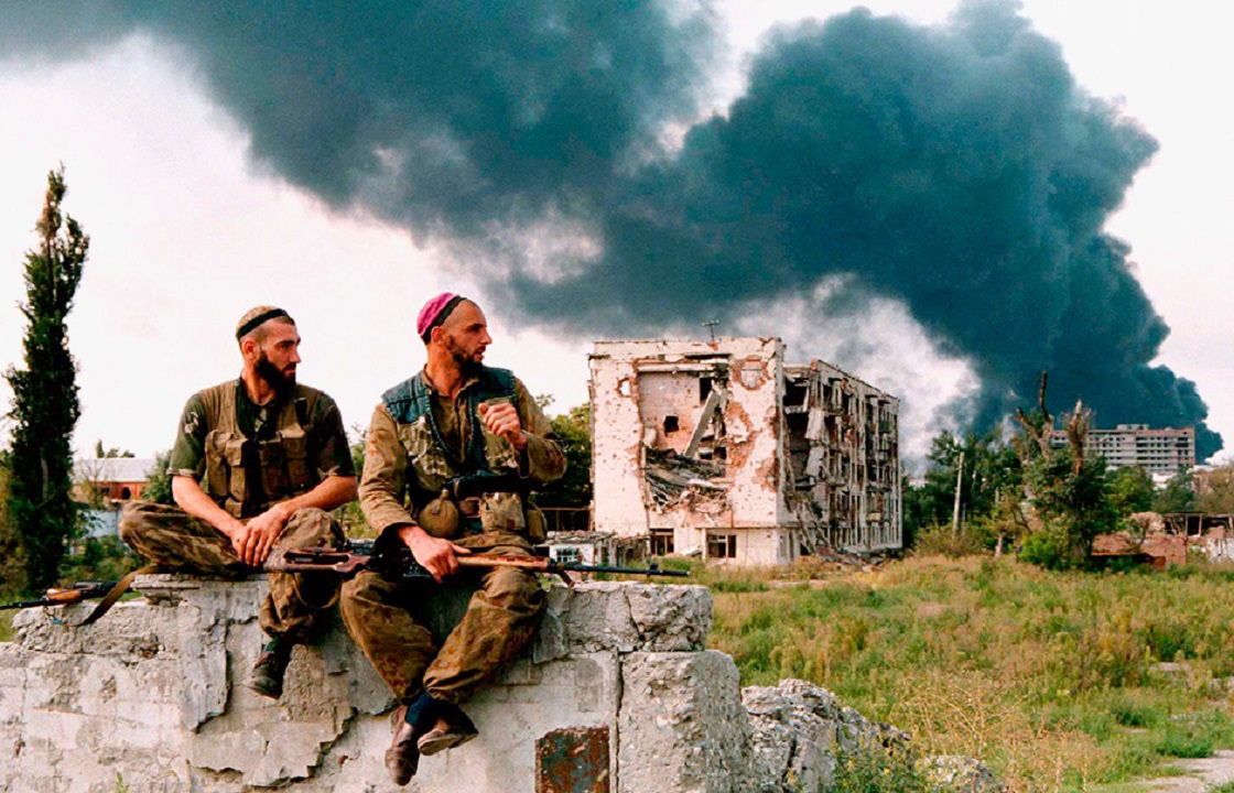 Чеченские боевики 1996 в Грозном
