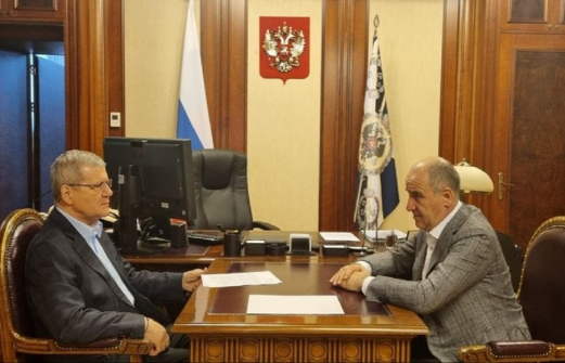 Чайка и Темрезов обсудили реализацию национальных проектов в Карачаево-Черкесии