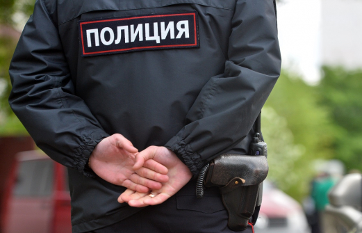Борец с коррупцией из Ростова осужден за крупную взятку и остался на свободе