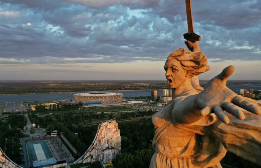 "Родина-мать" или биткоин: емлей-террористы угрожают взорвать монумент в Волгограде