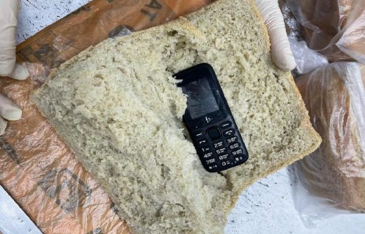 Телефоны в хлебе пытались передать в СИЗО Краснодара