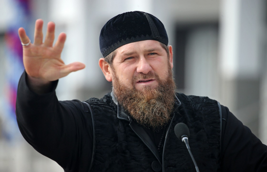 Кадыров высмеял "чеченоговорящих шайтанов" на Украине