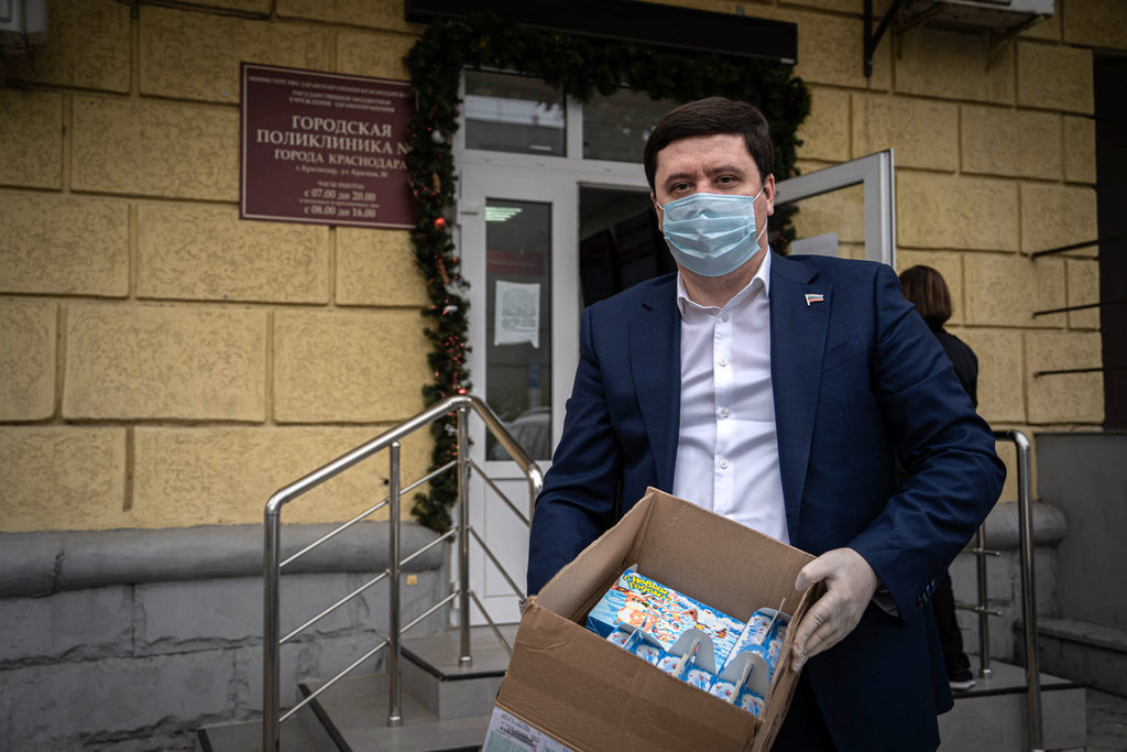 Краснодарского депутата уличили в сокрытии иностранного счёта